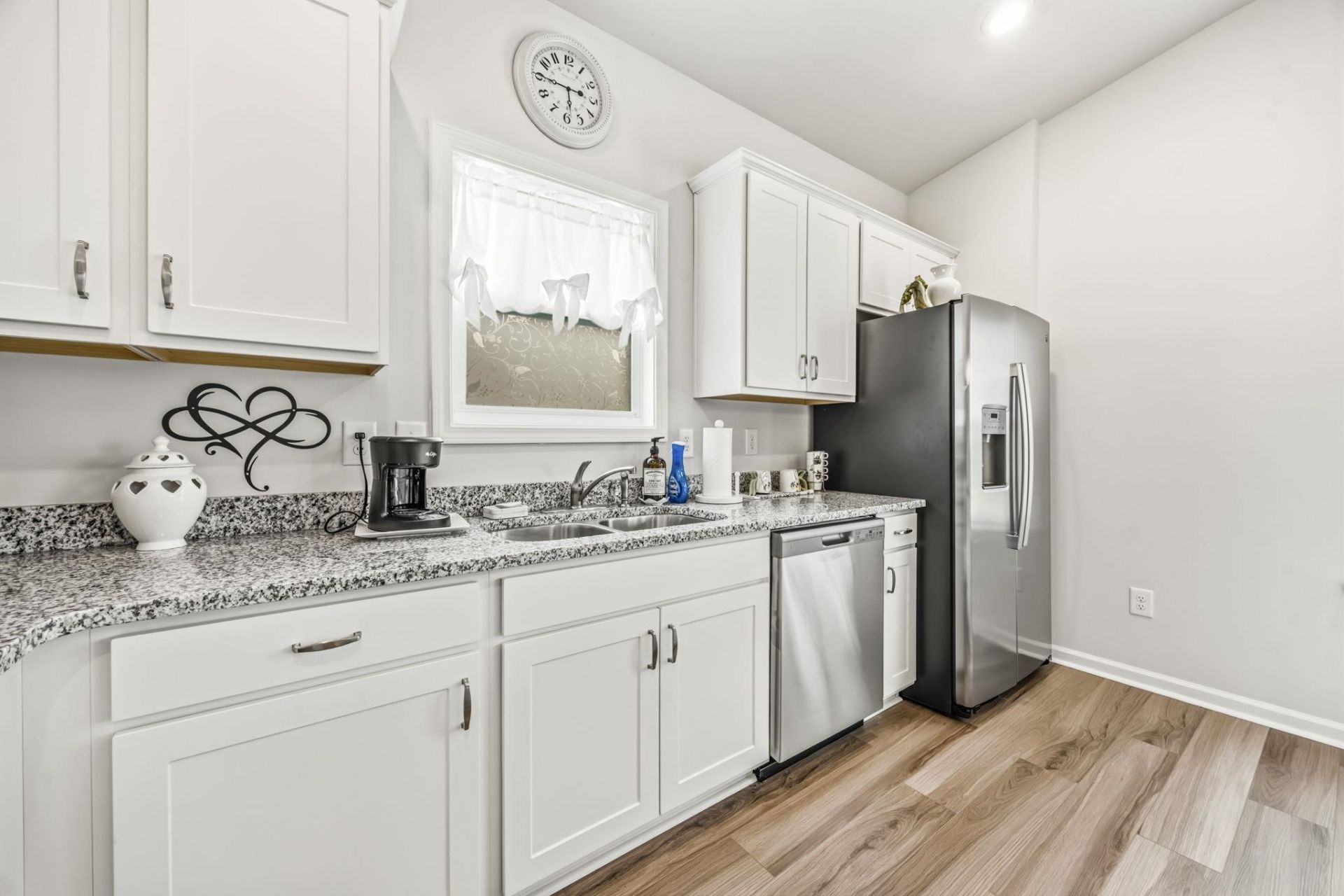220 Averyville Dr.  Photo 17