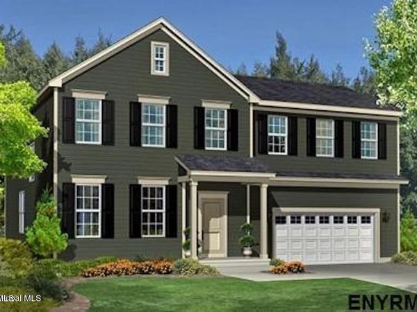 8 Katharine Court, Ballston Lake, NY 12019