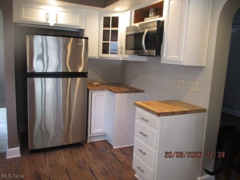 3755 Highland Road, Cleveland, OH 44111 Photo 8