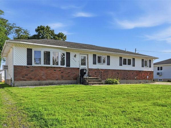 1035 Tooker Avenue , West Babylon, NY 11704