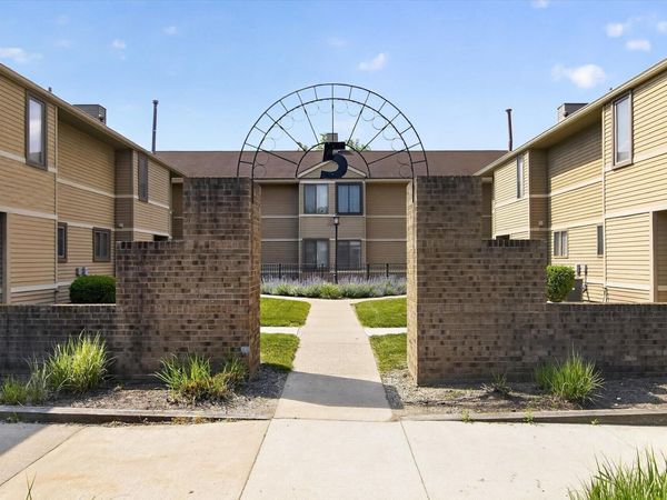 350 Briarcrest Drive, Unit 158, Ann Arbor, MI 48104