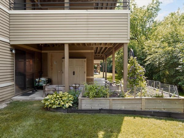 350 Briarcrest Drive, Unit 158, Ann Arbor, MI 48104
