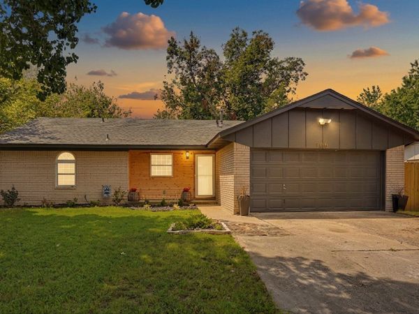 706 E E Avenue , Jenks, OK 74037