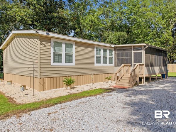 9422 Seabright Avenue, Elberta, AL 36530