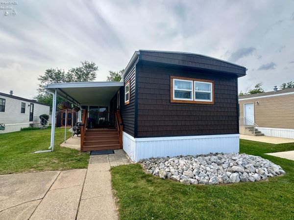 140 Rathbun Drive, Marblehead, OH 43440