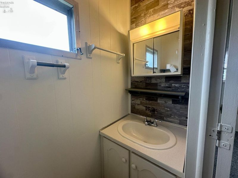140 Rathbun Drive, Marblehead, OH 43440 Photo 12