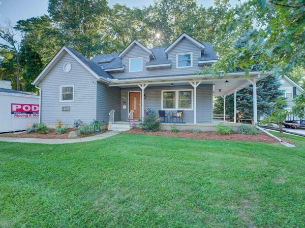 1460 Lexington, Vermilion, OH 44089