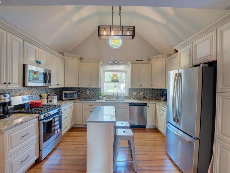 1460 Lexington, Vermilion, OH 44089 Photo 10