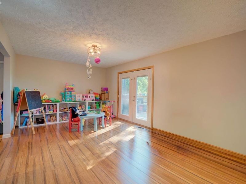 1460 Lexington, Vermilion, OH 44089 Photo 15