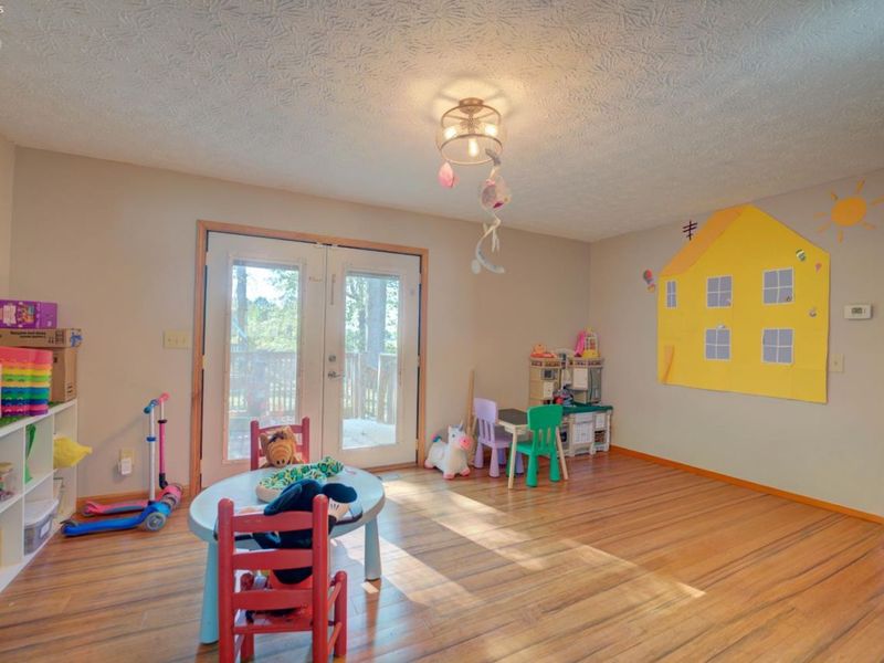 1460 Lexington, Vermilion, OH 44089 Photo 17