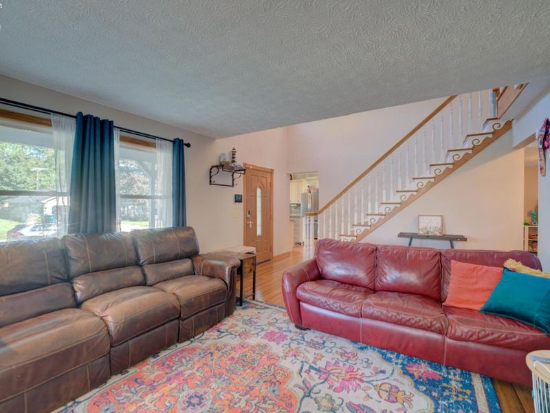 1460 Lexington, Vermilion, OH 44089 Photo 2