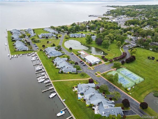 34 Harbour , Blue Point, NY 11715