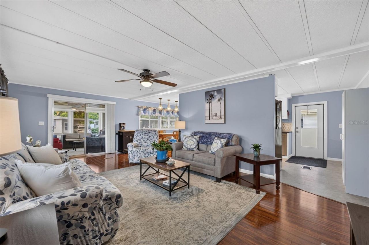 219 Paradise S, Leesburg, FL 34788 Photo