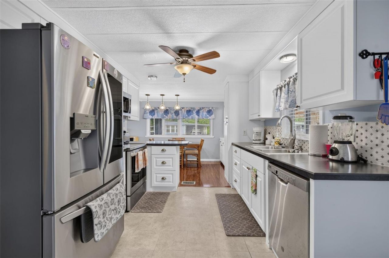219 Paradise S, Leesburg, FL 34788 Photo