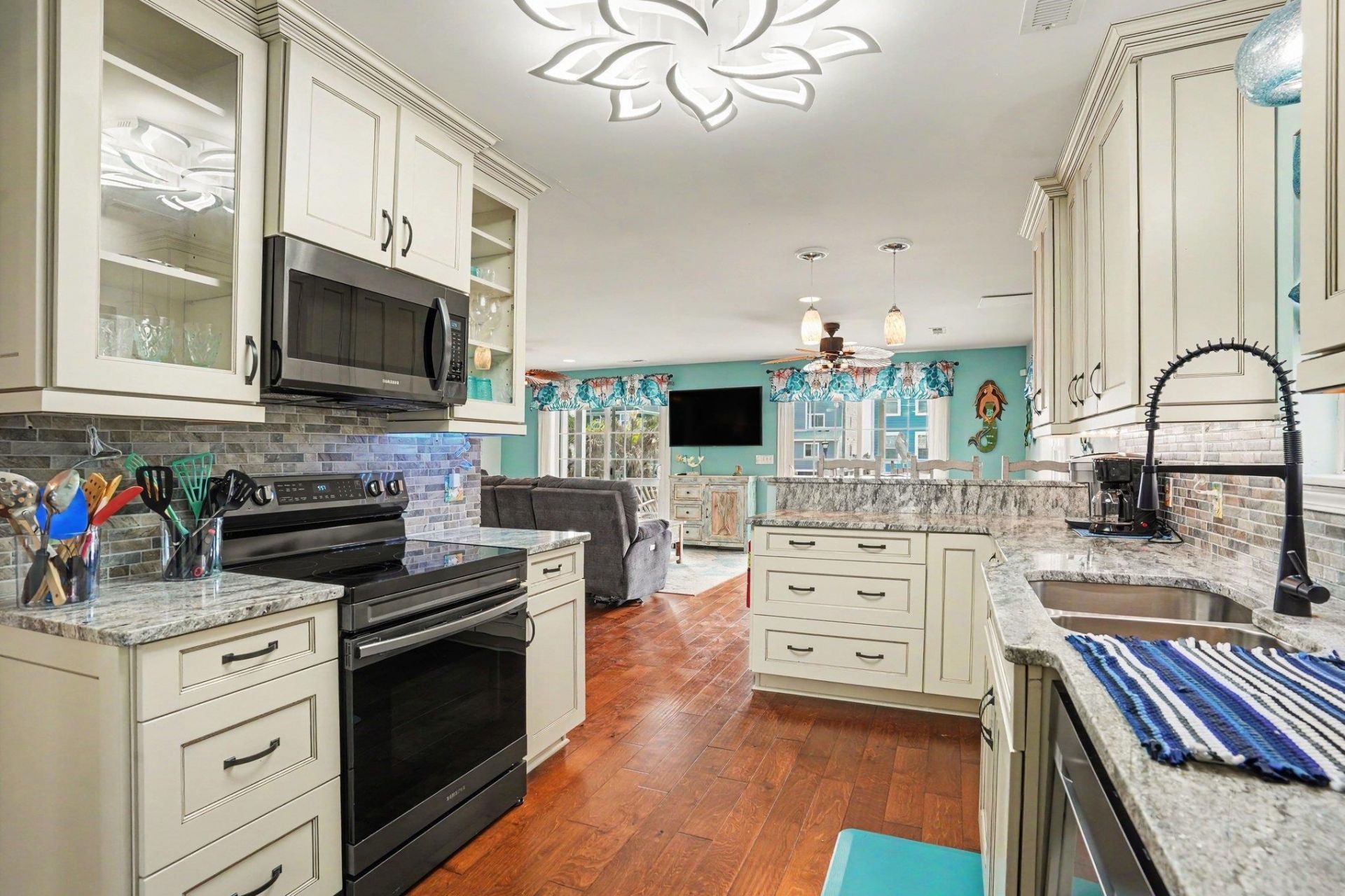 712a Ocean Blvd. S Photo 11