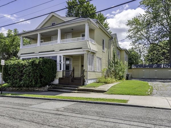 32-34 Pearl St, Chicopee, MA 01013