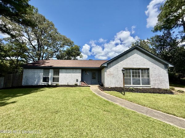 107 Diane Place, Clinton, MS 39056