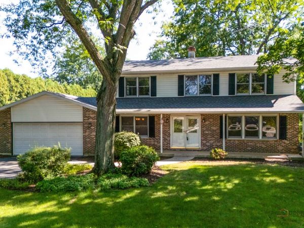 19665 W HAWTHORNE Boulevard , Mundelein, IL 60060