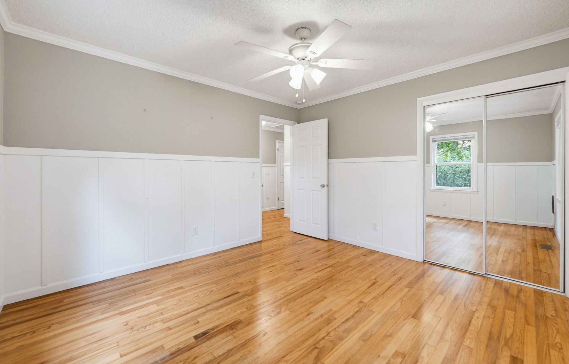 8 W Miller Drive Photo 15