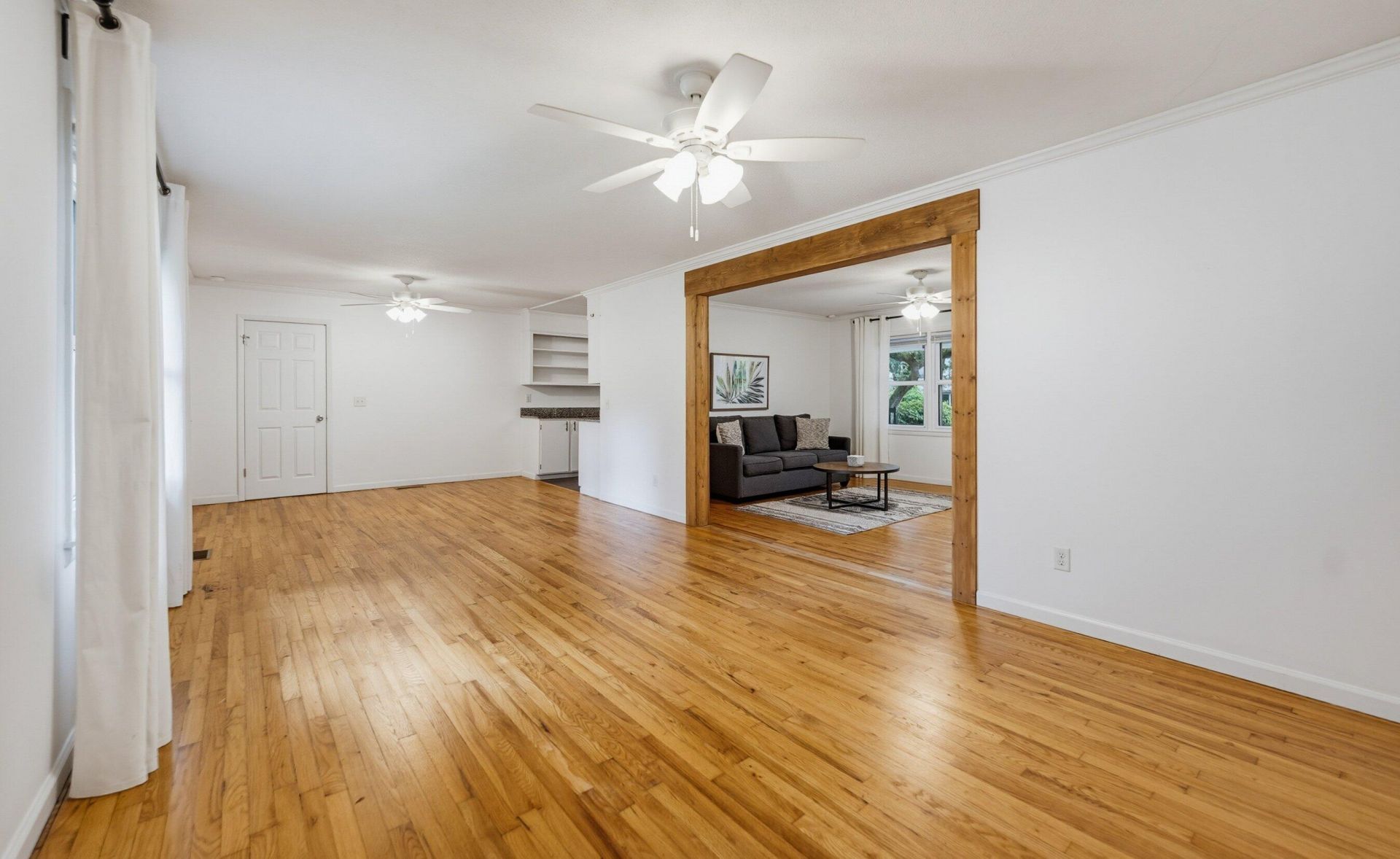 8 W Miller Drive Photo 7