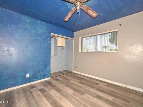 11840 N 49TH Avenue, Glendale, AZ 85304