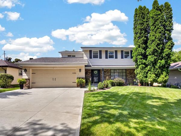8836 43rd AVENUE, Kenosha, WI 53142