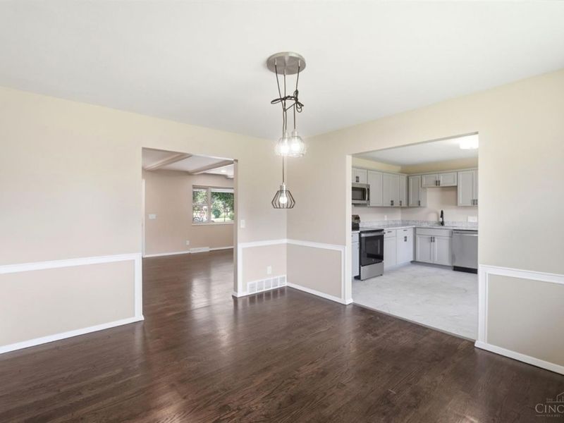 8929 Cavalier Drive, Springfield Township, OH 45231 Photo 13