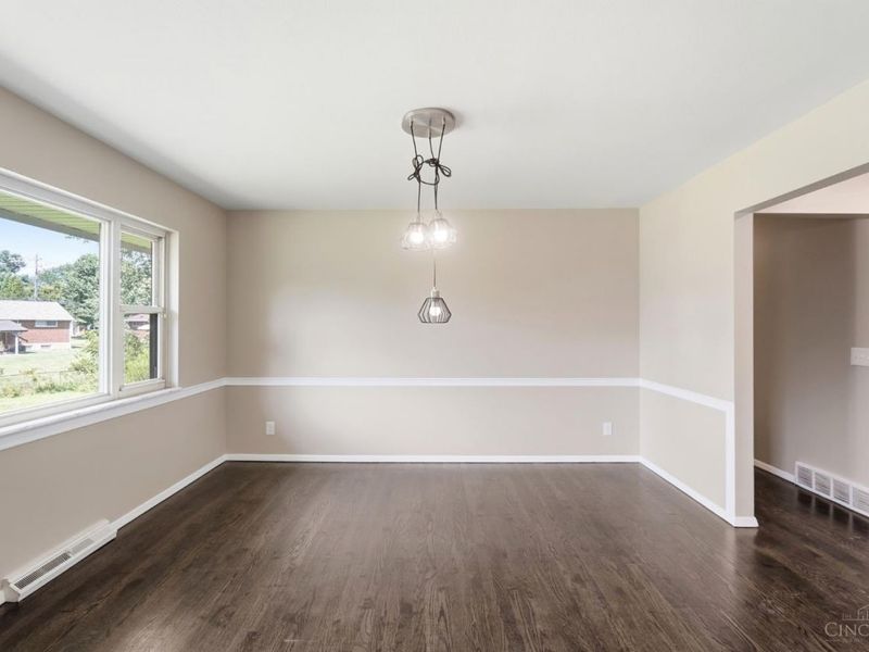 8929 Cavalier Drive, Springfield Township, OH 45231 Photo 14