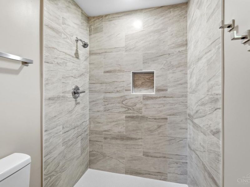 8929 Cavalier Drive, Springfield Township, OH 45231 Photo 27