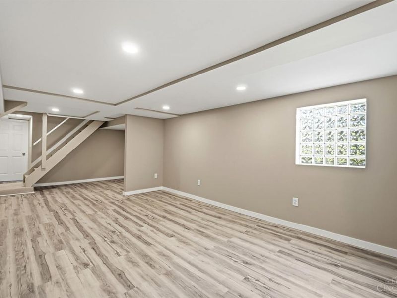 8929 Cavalier Drive, Springfield Township, OH 45231 Photo 36