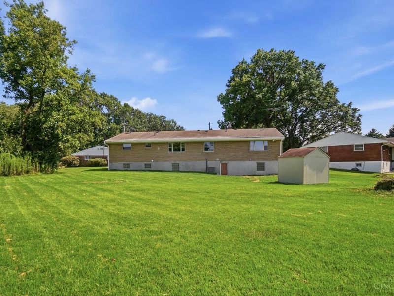 8929 Cavalier Drive, Springfield Township, OH 45231 Photo 52