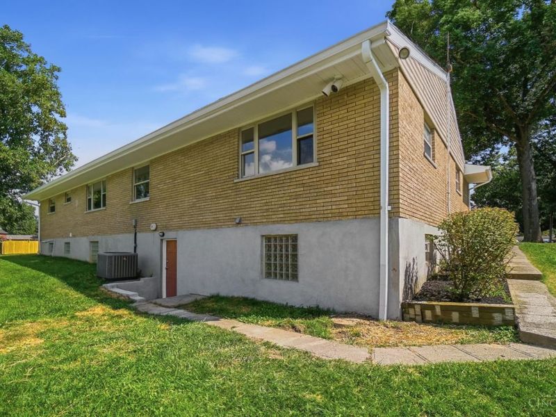 8929 Cavalier Drive, Springfield Township, OH 45231 Photo 53