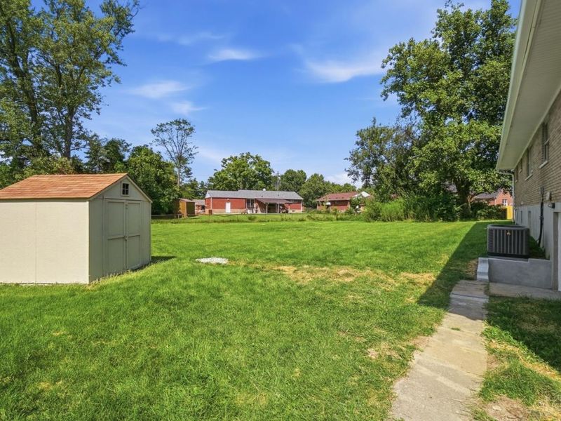 8929 Cavalier Drive, Springfield Township, OH 45231 Photo 54