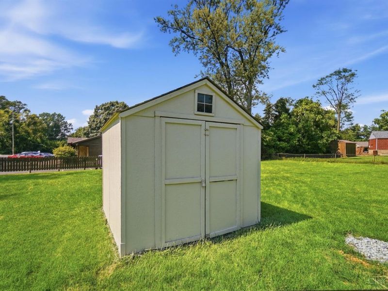 8929 Cavalier Drive, Springfield Township, OH 45231 Photo 55