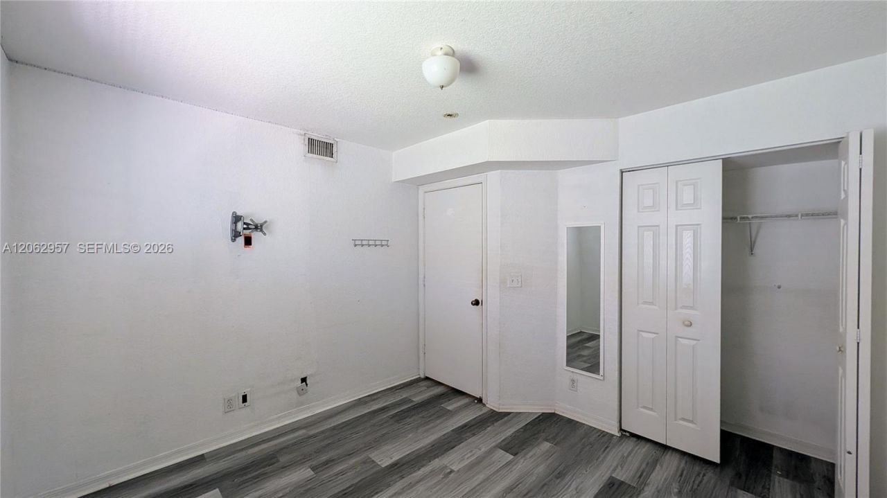 2231 N Cordoba Bnd, Weston, FL 33327 Photo