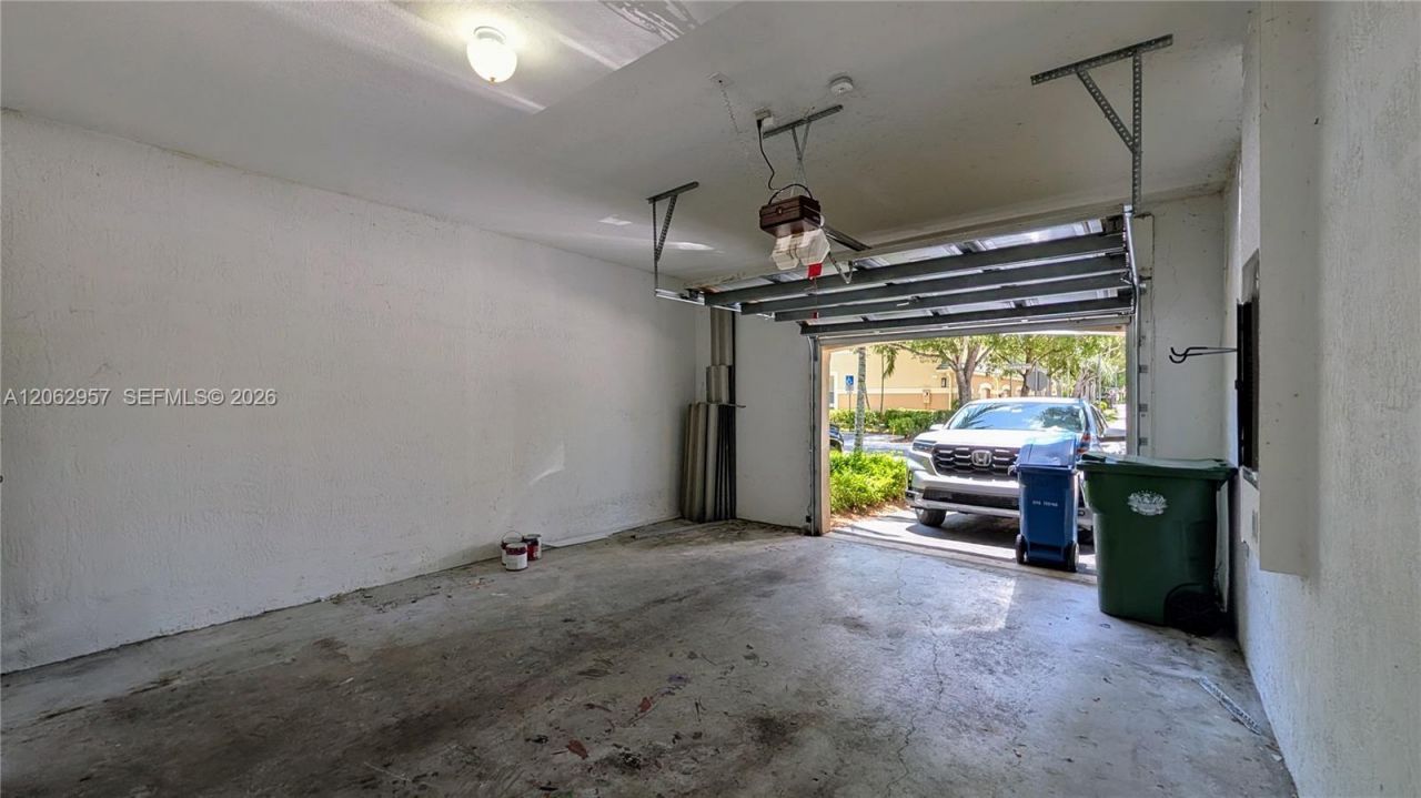 2231 N Cordoba Bnd, Weston, FL 33327 Photo