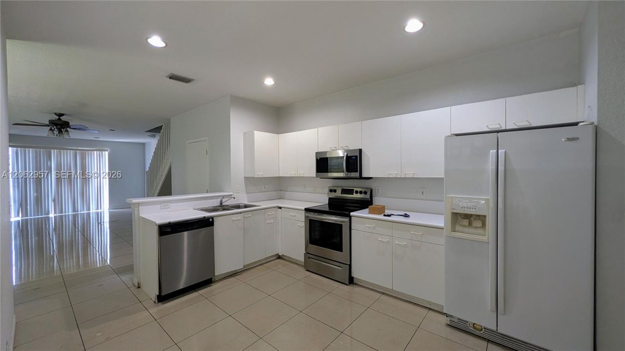 2231 N Cordoba Bnd, Weston, FL 33327 Photo