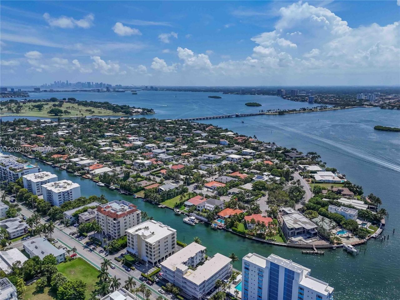 10180 W Bay Harbor Dr , Unit 3A, Bay Harbor Islands, FL 33154 Photo