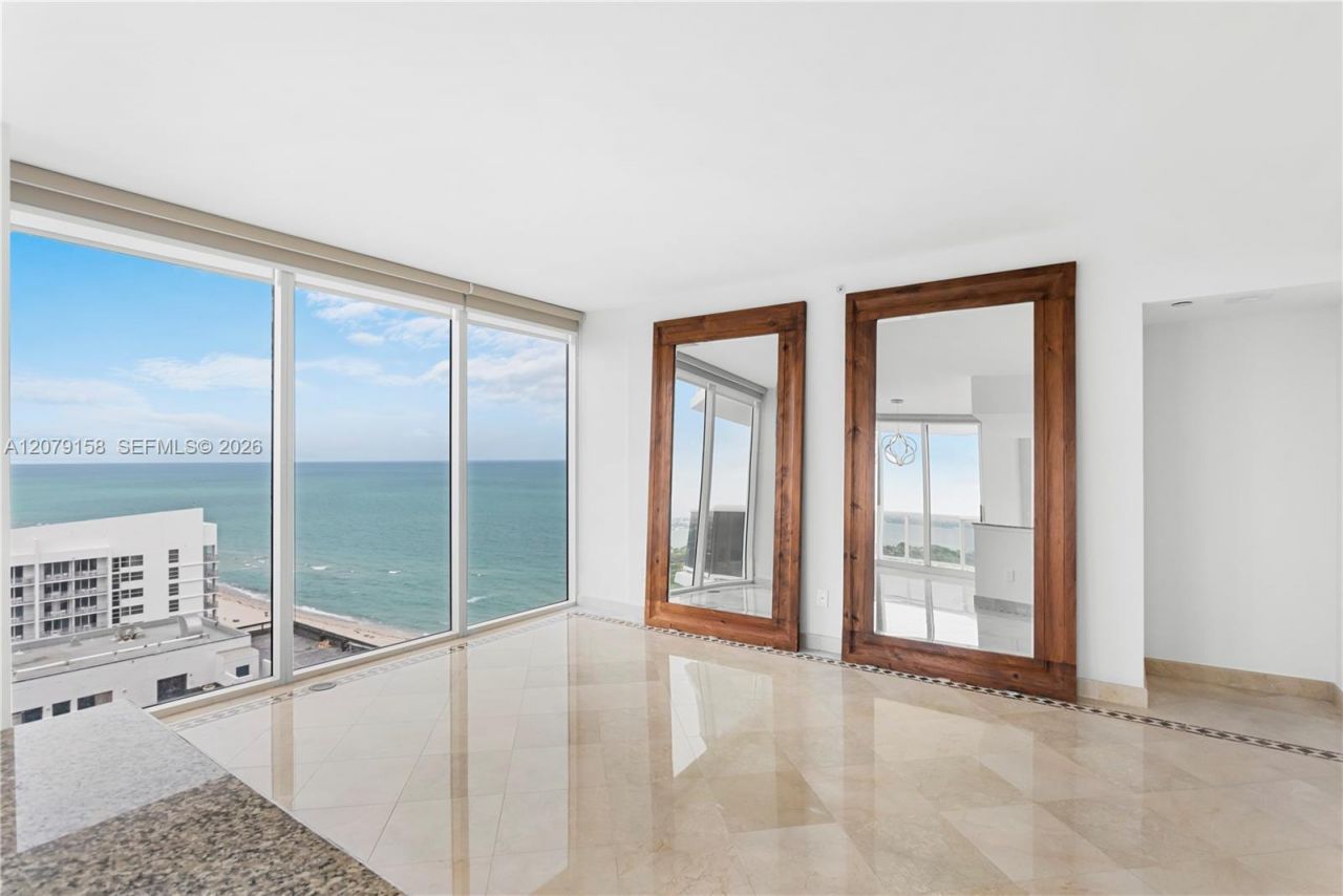 4779 Collins Ave, Unit 2707, Miami Beach, FL 33140 Photo
