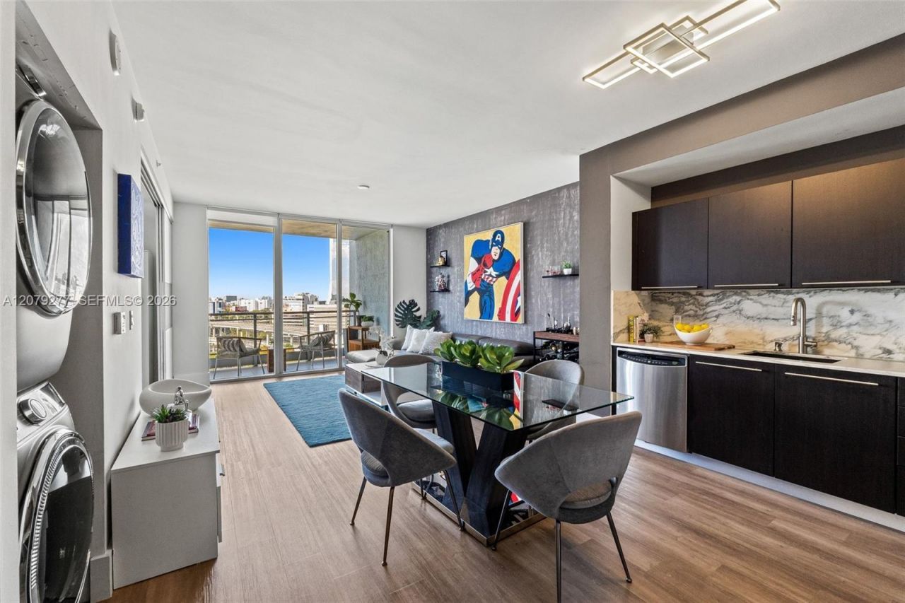 90 SW 3rd St , Unit 1506, Miami, FL 33130 Photo