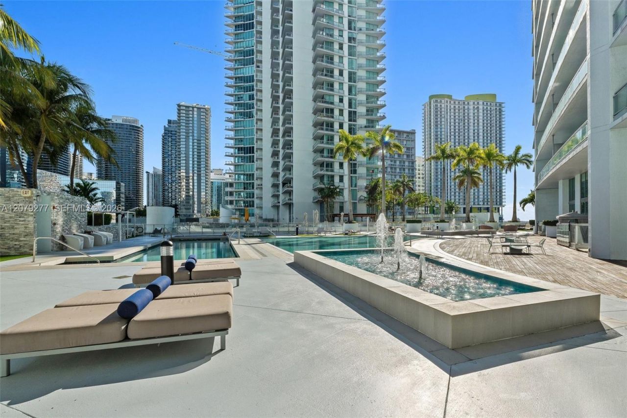 90 SW 3rd St , Unit 1506, Miami, FL 33130 Photo