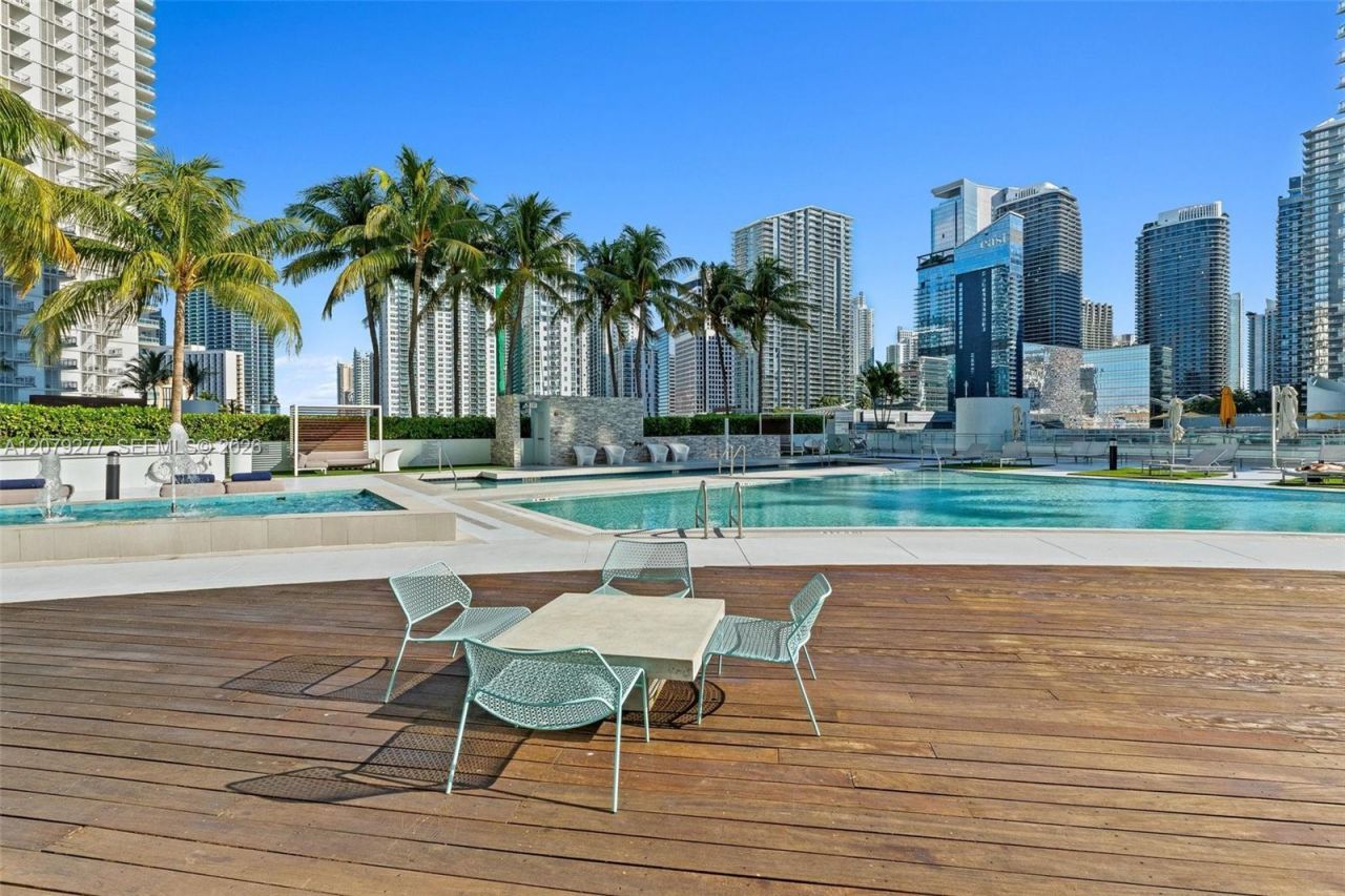 90 SW 3rd St , Unit 1506, Miami, FL 33130 Photo