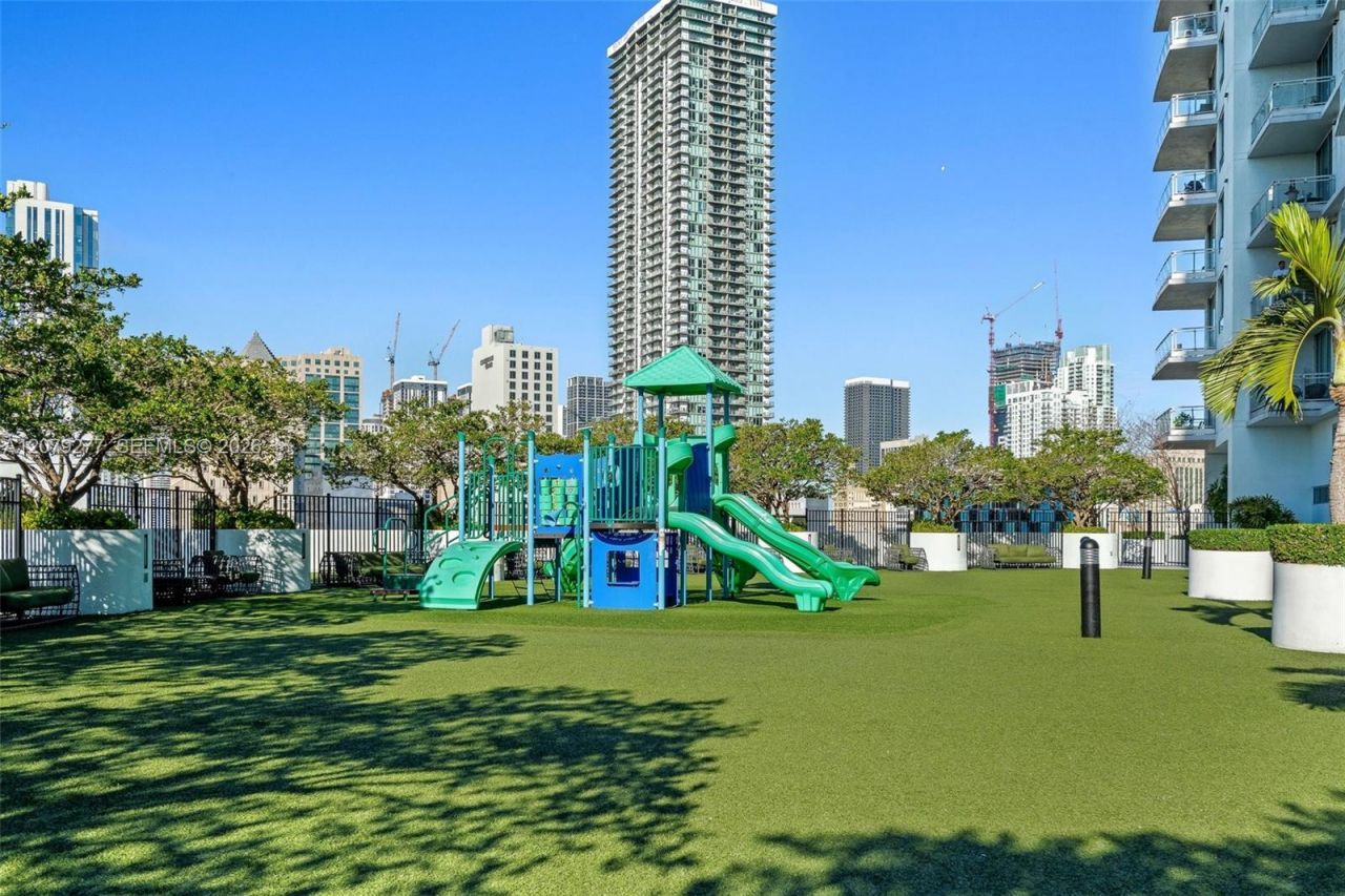 90 SW 3rd St , Unit 1506, Miami, FL 33130 Photo