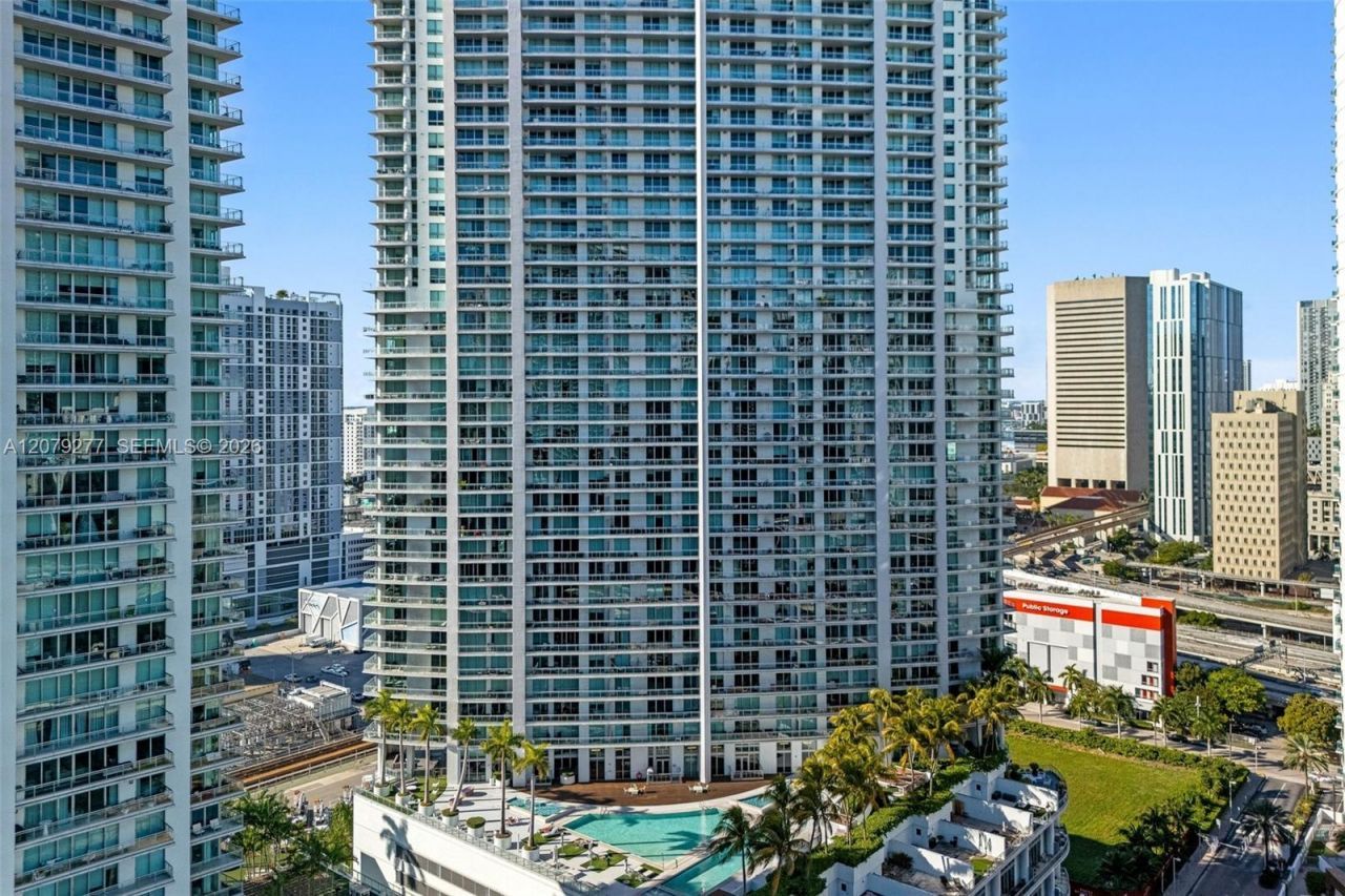 90 SW 3rd St , Unit 1506, Miami, FL 33130 Photo