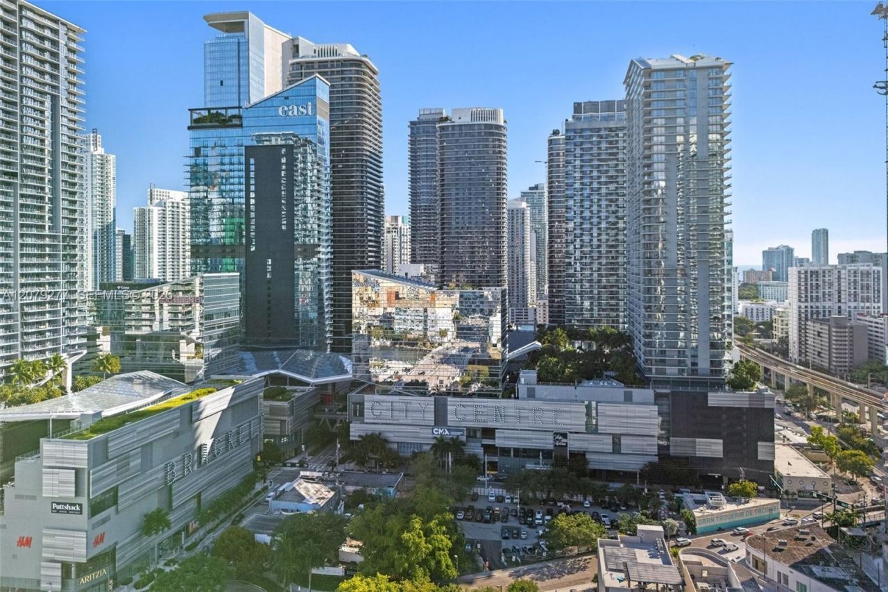 90 SW 3rd St , Unit 1506, Miami, FL 33130 Photo