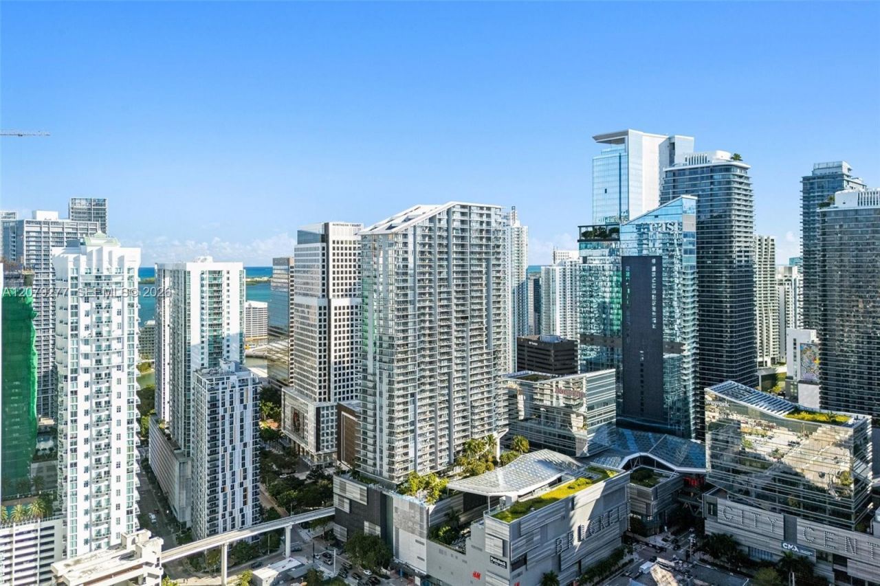 90 SW 3rd St , Unit 1506, Miami, FL 33130 Photo