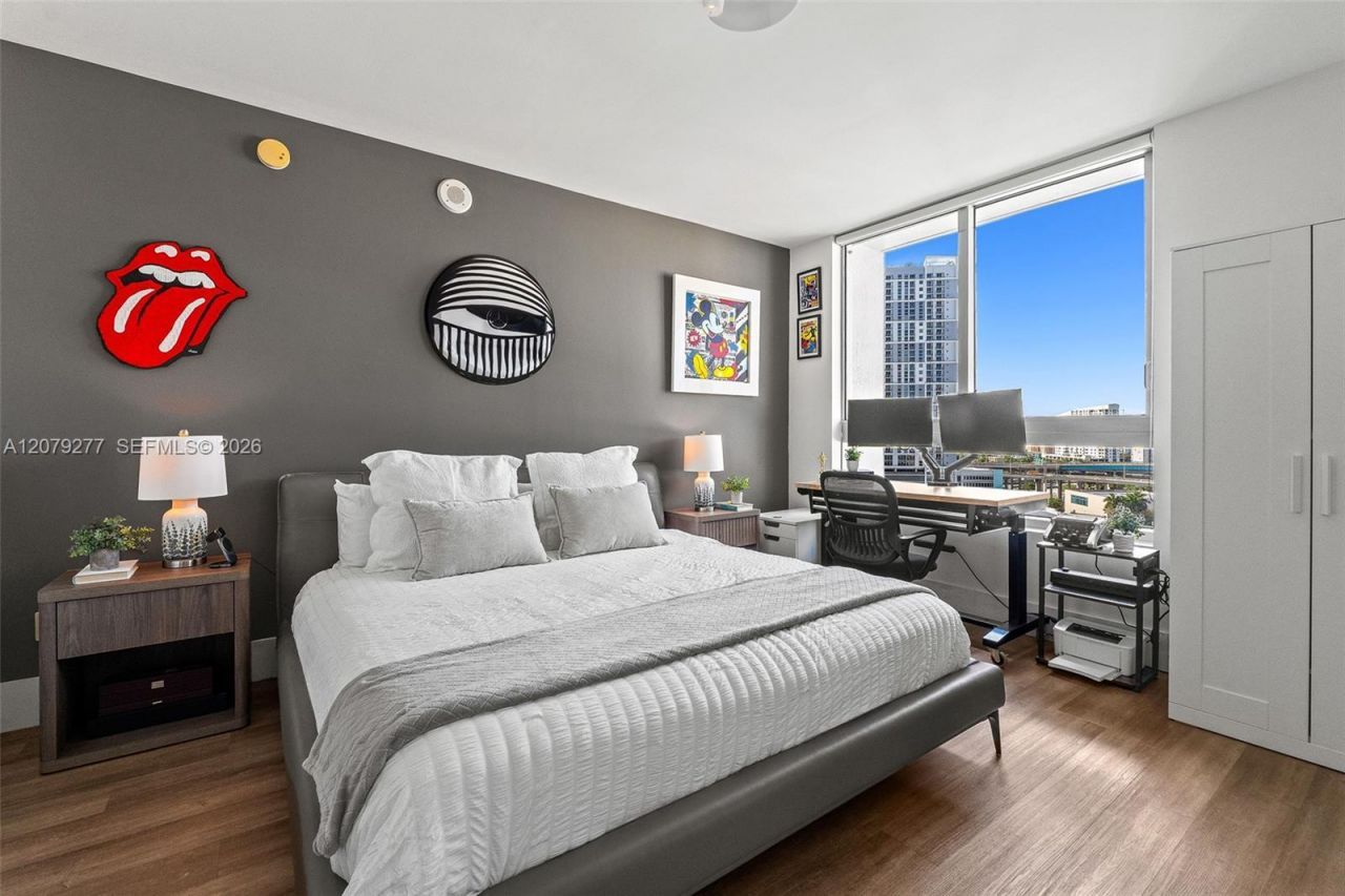 90 SW 3rd St , Unit 1506, Miami, FL 33130 Photo