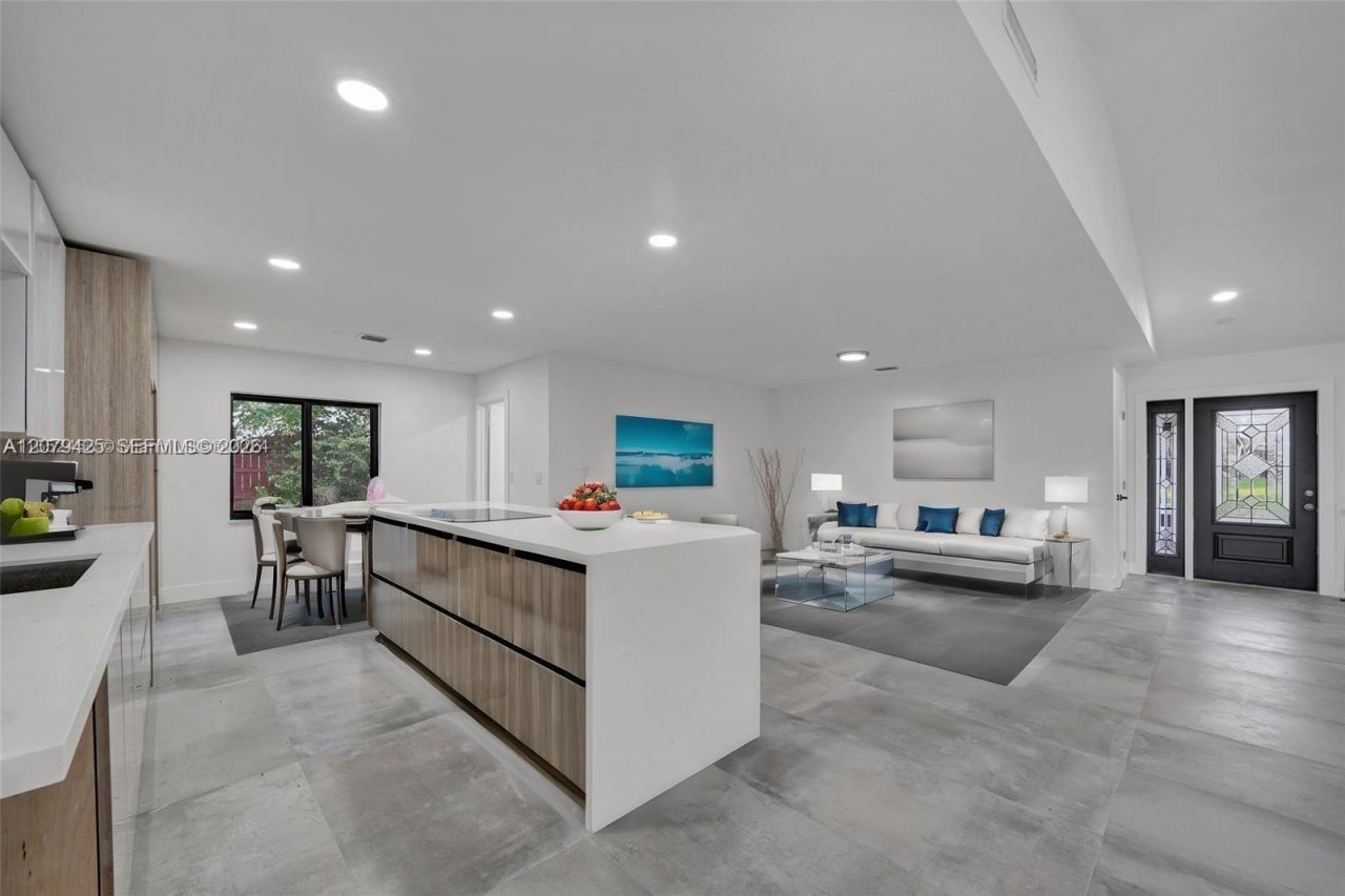 3352 Lakeview Blvd, Delray Beach, FL 33445 Main Photo