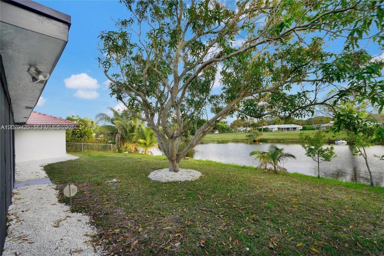 3352 Lakeview Blvd , Delray Beach, FL 33445 Photo