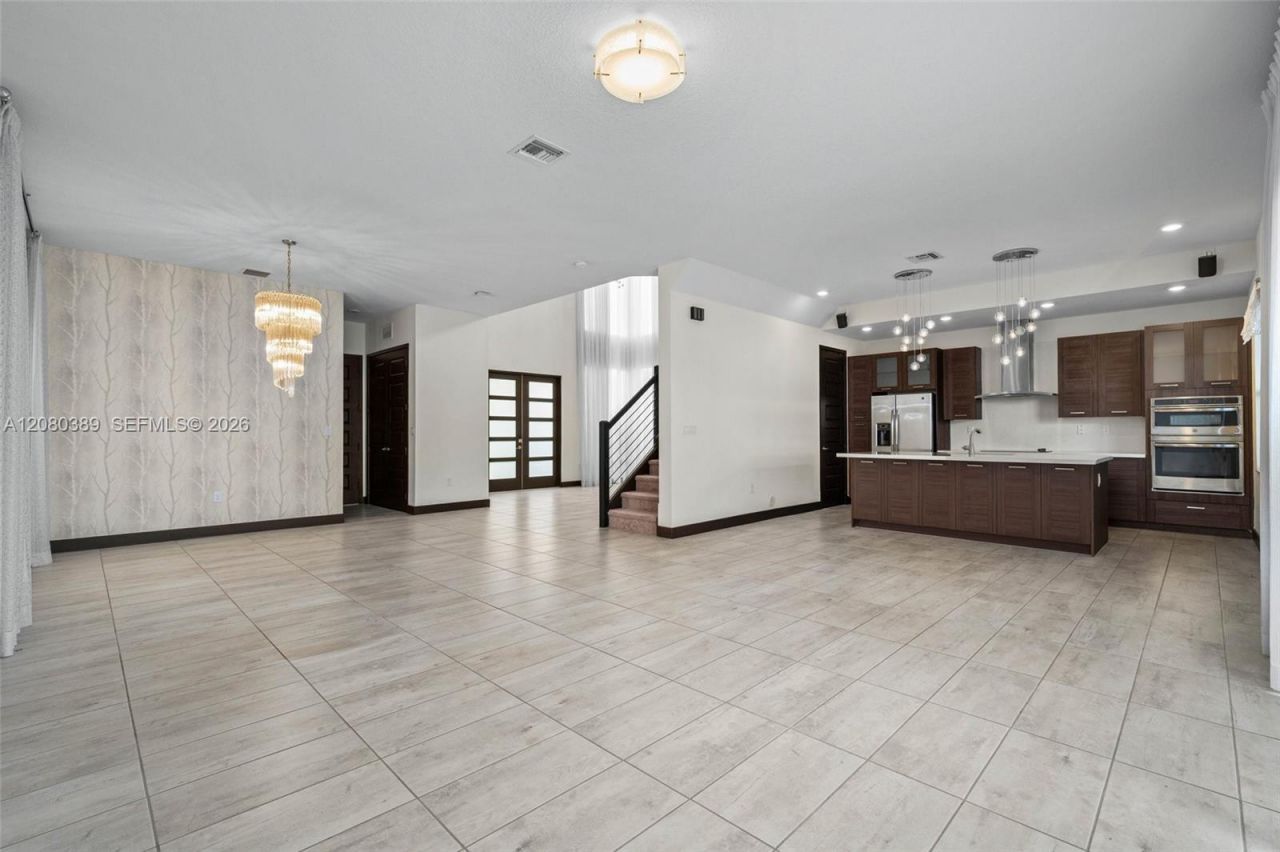 15742 NW 88th Ave, Miami Lakes, FL 33018 Photo